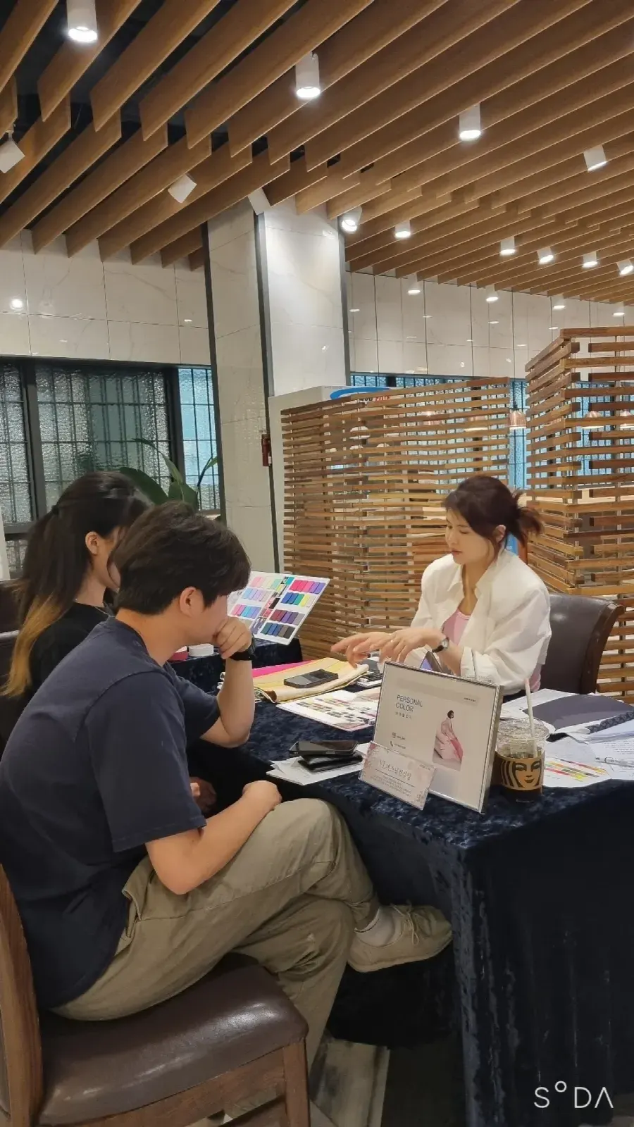 퍼스널컬러 출장 현장 – 박람회 상담 데스크